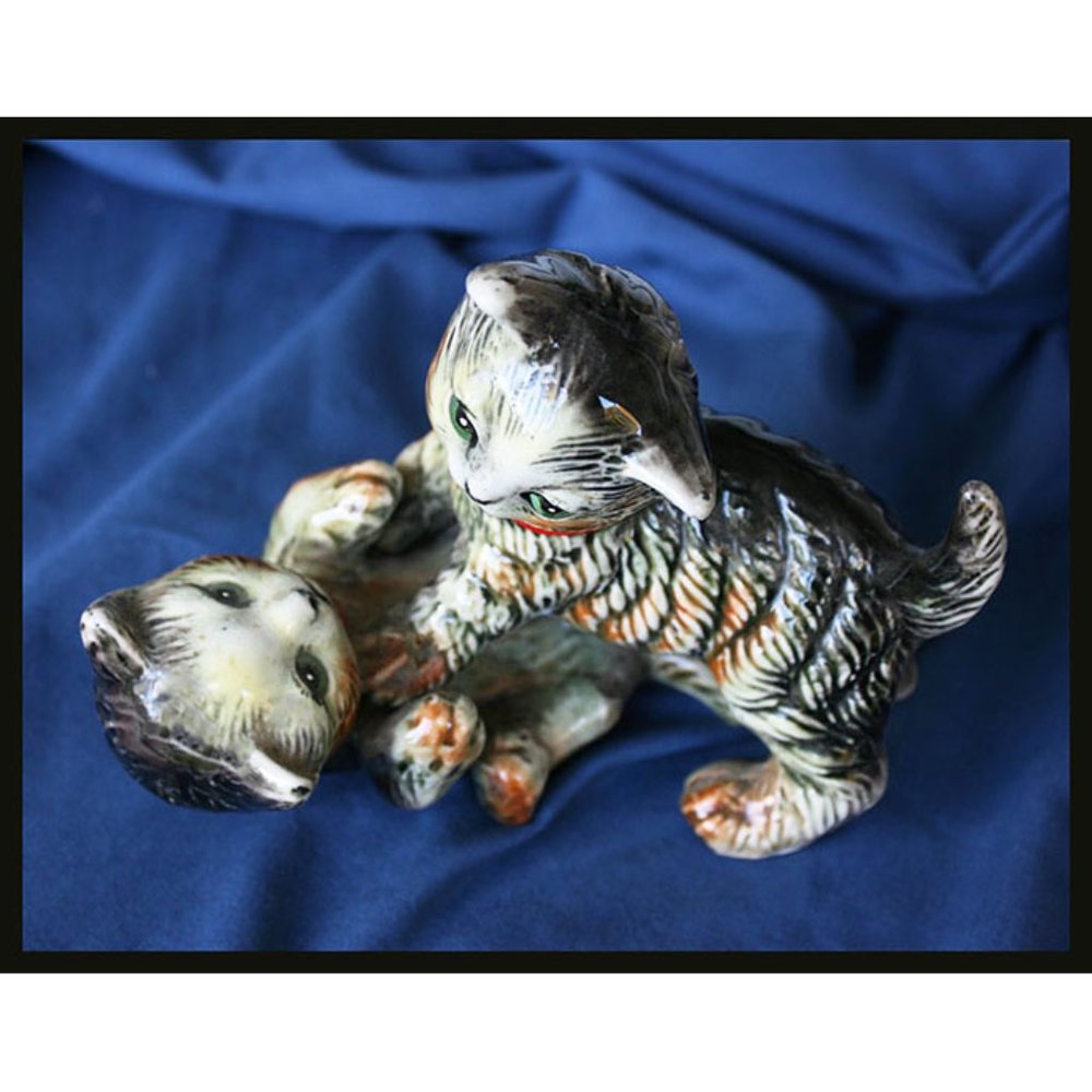 vintage Camille Naudot signed porcelain cats playing figurine